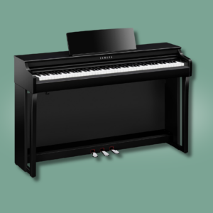 Yamaha CLP-825