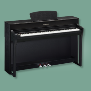 Yamaha CLP-735 B