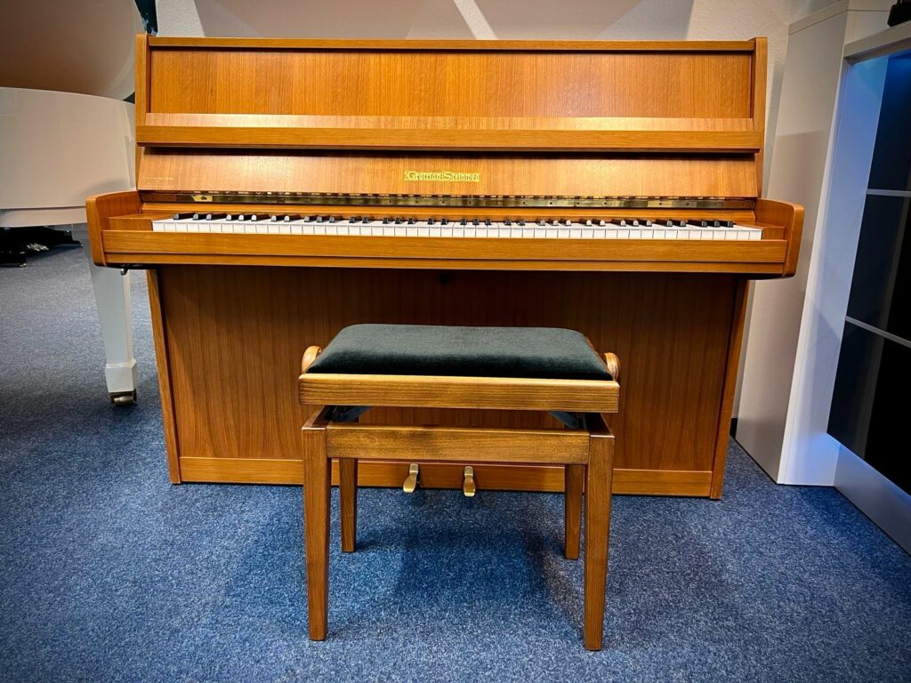 Grotrian-Steinweg 110