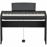 Yamaha P-121 B