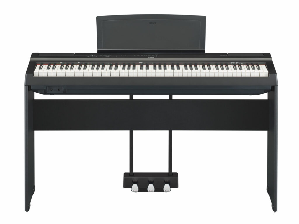 Yamaha P-125 B