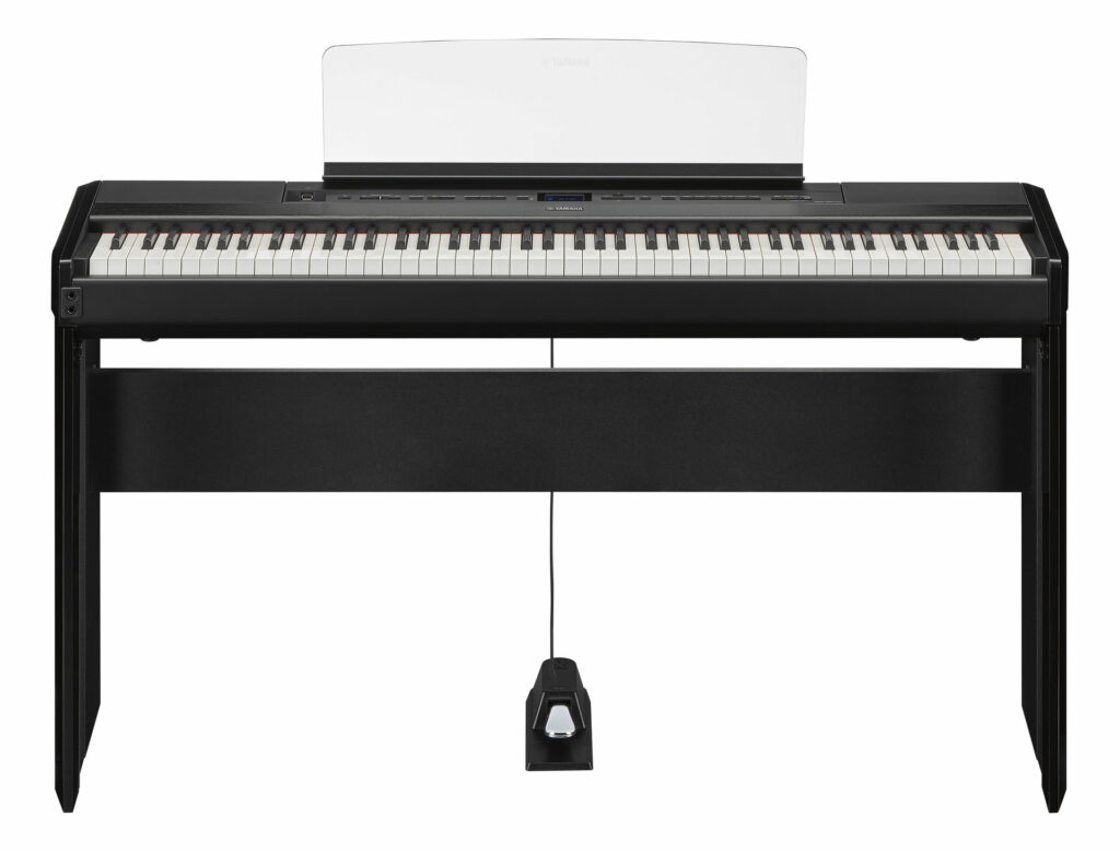 Yamaha P-515 B